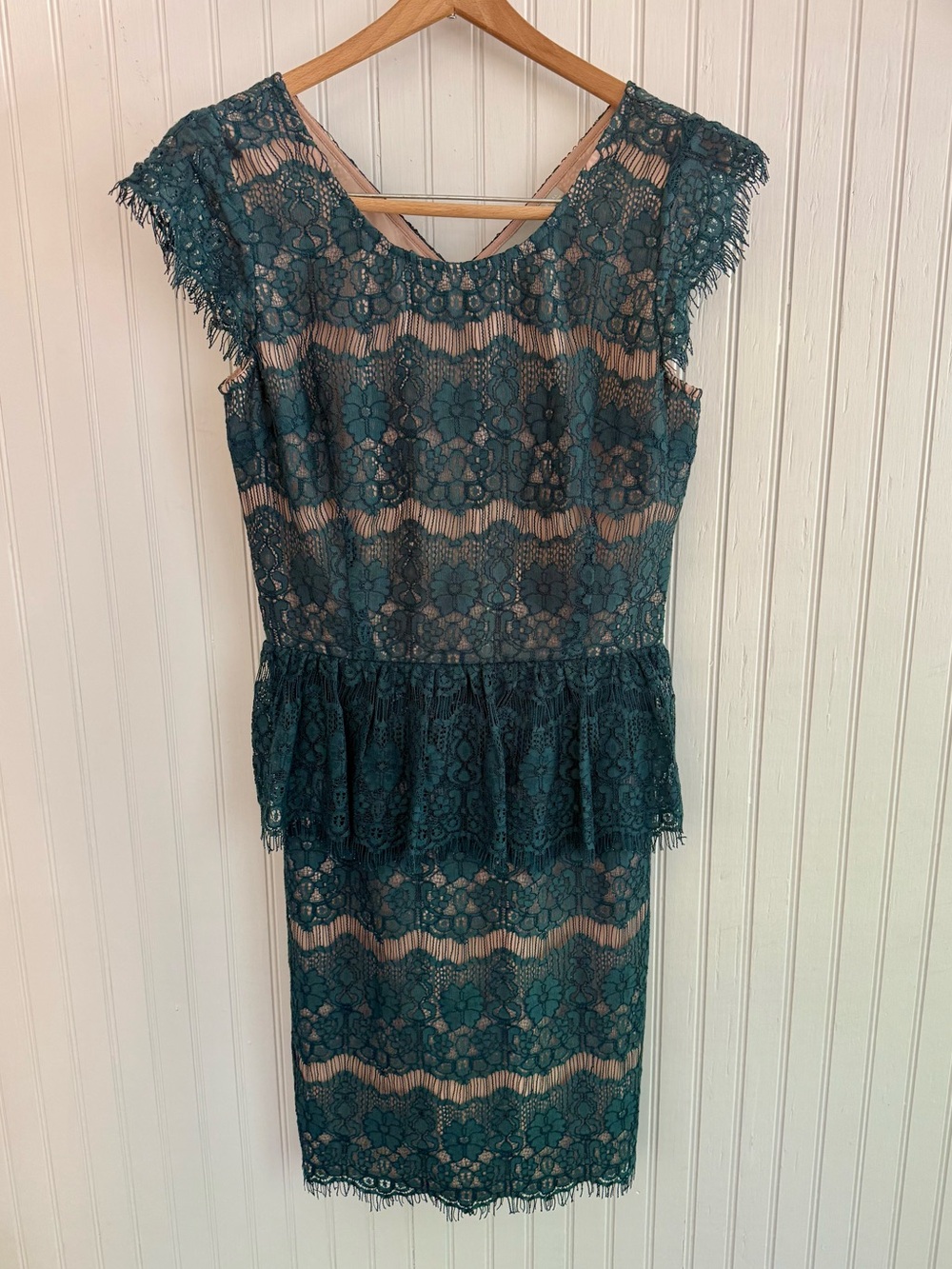 Maeve Lace Dress Size XS in Teal Peplum Sheath